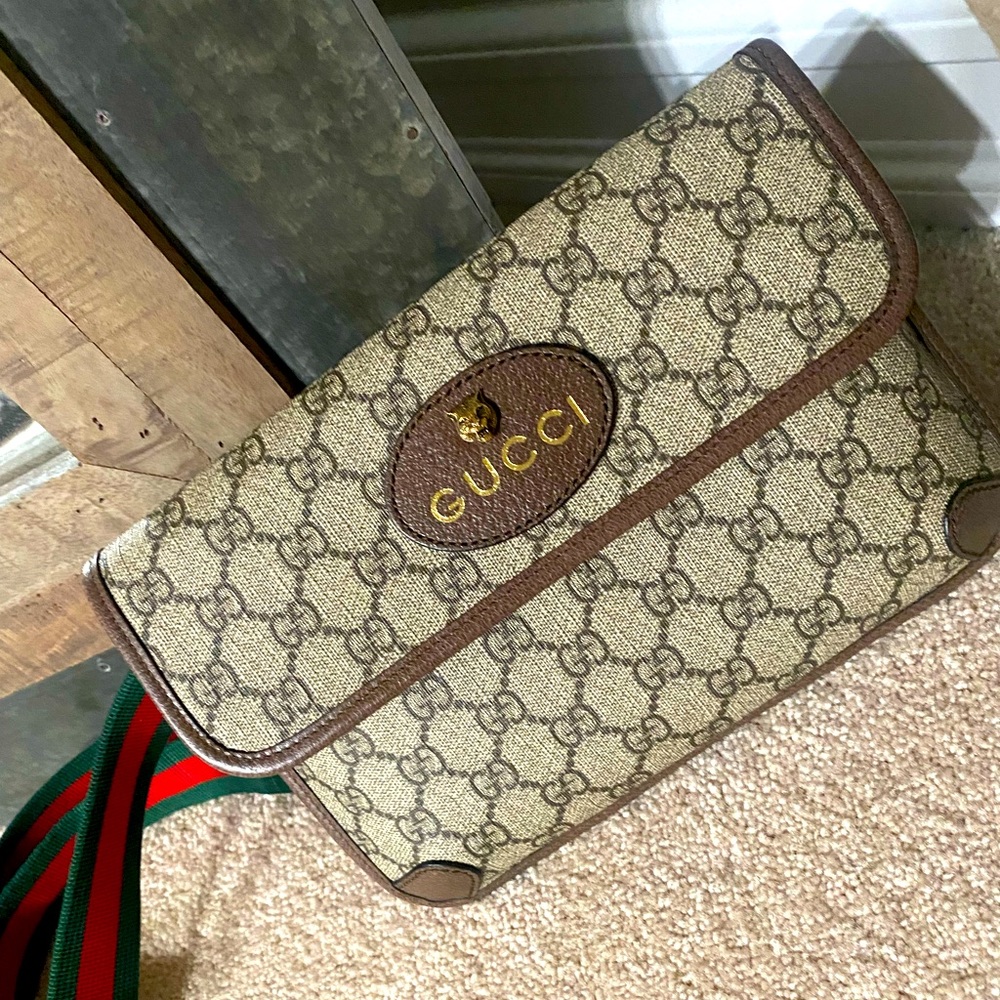 Neo Vintage GG Supreme belt bag